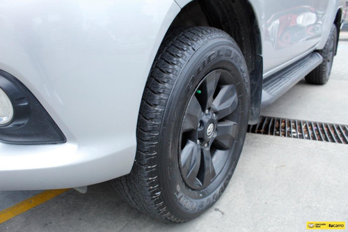 Imagen 24 de 25 de Toyota Hilux 2.8 Srv