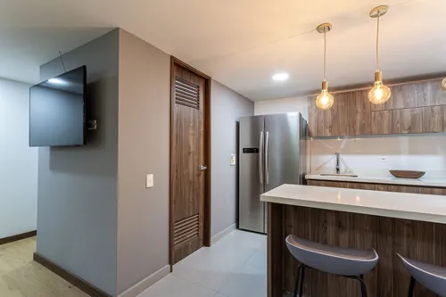 Apartamento En Venta En El Poblado. Cod V16678