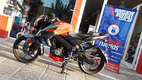 Imagen 7 de 18 de Bajaj Rouser Ns 200 División Ruedas