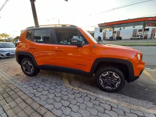 Imagem 1 de 8 de Renegade 2022
