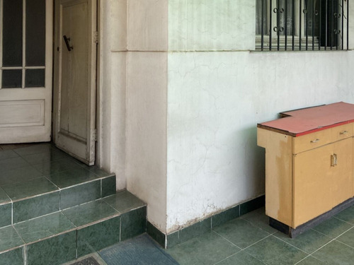 Vendemos Casa A Pasos De Domingo Santa Maria,216 Mt2 Totale