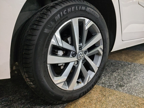 Imagem 10 de 11 de Volkswagen Virtus 2019 1.0 Highline 200 Tsi Aut. 4p