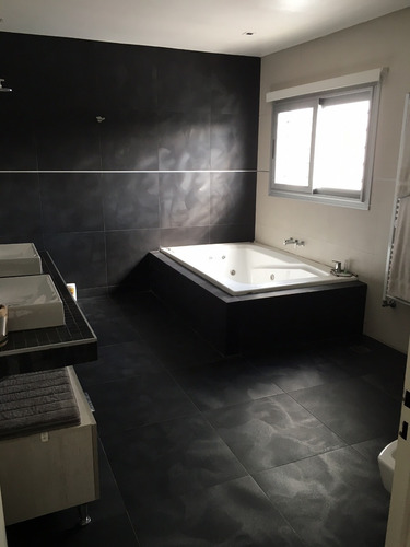 Casa Venta Lomas De Zamora Moderna Minimalista Las Lomitas