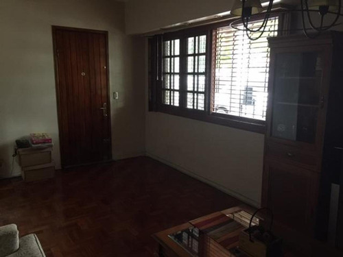 Imagen 3 de 14 de Chalet En Castelar Sur De 3 Dormitorios Y Escritorio