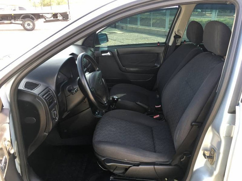 Chevrolet Astra Advantage 2.0 8v