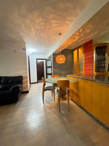 Apartamento En Res. Normandía El Parral Jcrc