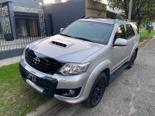Toyota Sw4 3.0 Srv Cuero I 171cv 4x4 4at 2012