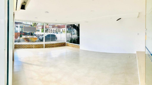 Imagem 11 de 17 de Loja Comercial No Córrego Grande - Lo0236