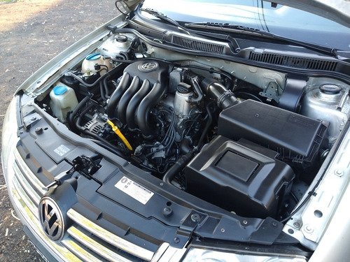 Volkswagen Bora 2.0 Trendline 115cv 2012