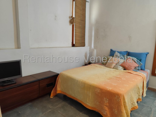 Fa Vendo Casa Antigua En La Fuente
