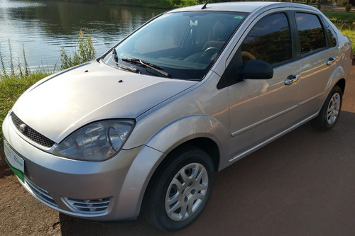 Ford Fiesta Sedan 1.6 8v Flex