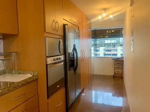 Venta De Apto De 2h 3b Amoblado