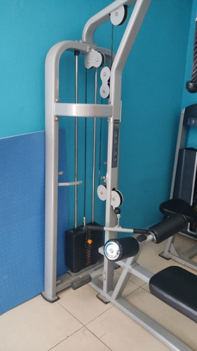 Wide Lat Pulldown/horizontal Rowing
