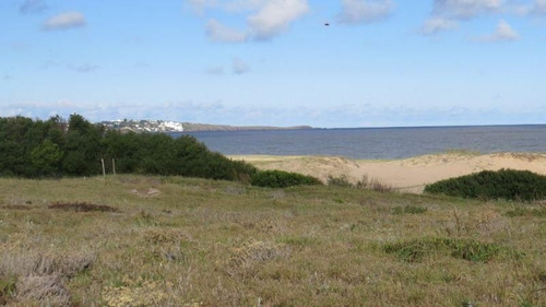 Imagen 2 de 3 de 2 Lotes 2.288 M² Frente A La Bajada De La Playa