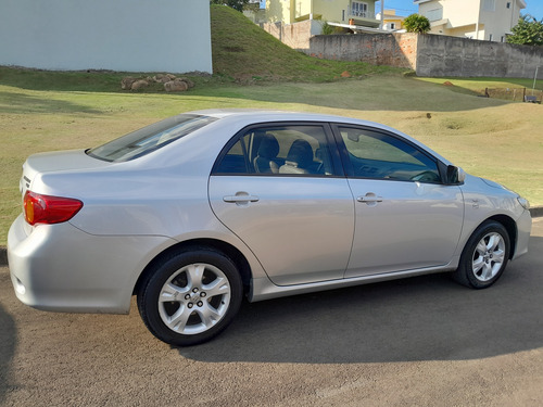 Toyota Corolla 1.8 16v Xli Flex Aut. 4p