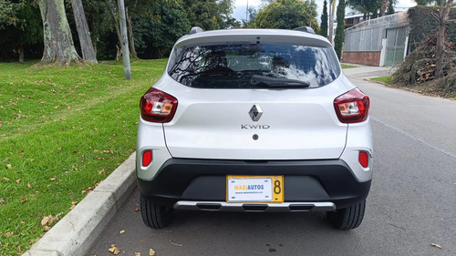Renault Kwid 1.0 Outsider