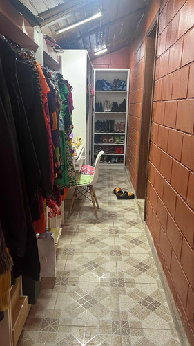 Lindo Chalé A Venda Porteira Fechada ,