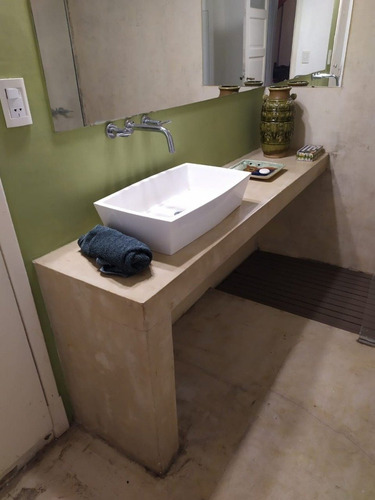 Imagen 9 de 21 de Local Comercial Con Vivienda En Barrio Chauvin