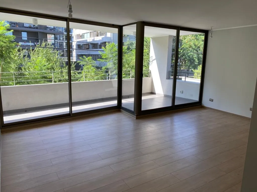 Imagen 3 de 10 de Dpto. Nuevo- 4 Dor. 3 Baños - Dos Estac.// Providencia/