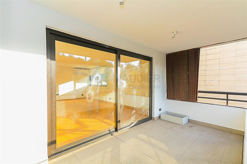 Departamento En Arriendo De 2 Dorm. En Las Condes