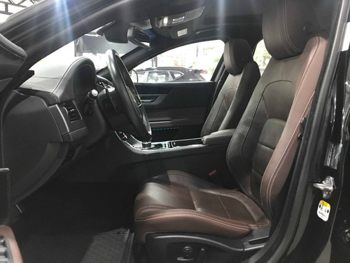 Jaguar Xf 2.0 R-sport Turbocharged Gasolina 4p Automático
