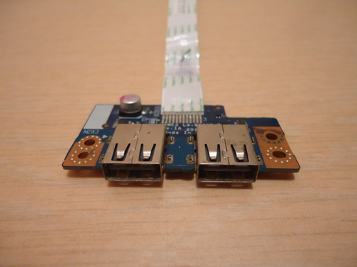 Puertos Usb Gateway Ne572 Ne57204m E1 530 532 E1 510 570 572 (Usado)