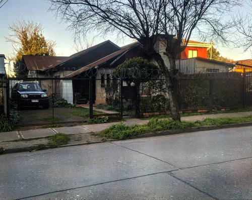 Casa Con Sitio Urbano-san Carlos (propiedad Céntrica)