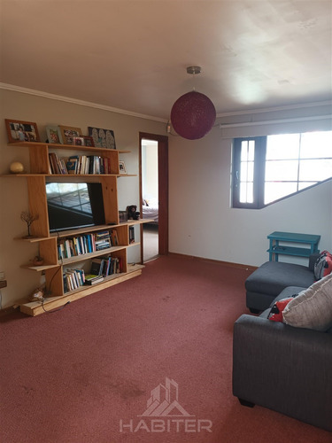 Casa En Venta De 5 Dorm. En Los Angeles