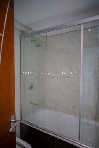 Departamento De 2 Dormitorios En Miami Boulevard, Punta Del Este- Ref: 46
