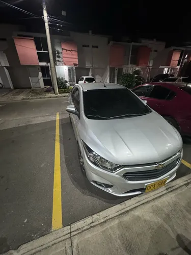 Chevrolet Onix 1.0t Automática