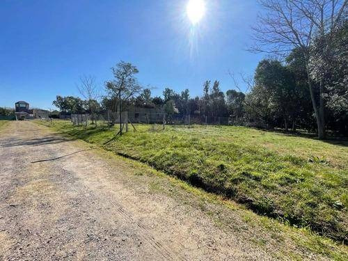 Imagen 7 de 8 de 409 Entre 20 Y 22 . Lote En Venta Barrio Cerrado Los Búhos, Villa Elisa .-