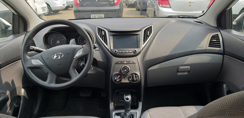 Hyundai Hb20s 1.6 Comfort Plus 16v Flex 4p Automático