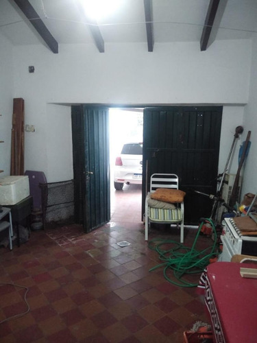 Hermoso Chalet En Venta (735m2) A 8min. Del Centro