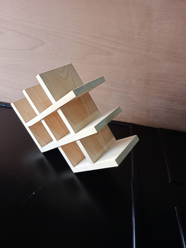 Mini Cava De Madera Con Capacidad De 8 Botellas