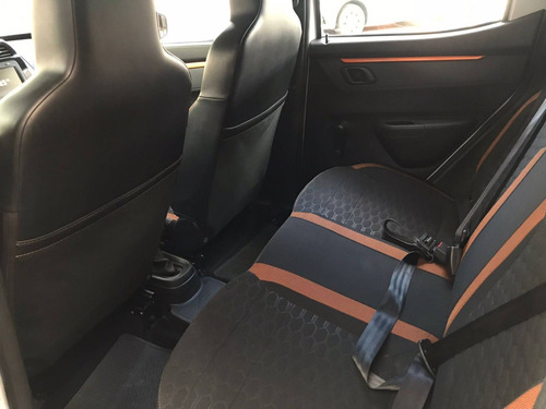 Imagem 9 de 15 de Renault Kwid 1.0 12v Sce Flex Outsider Manual