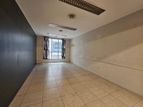 Oficina En Alquiler 250m2