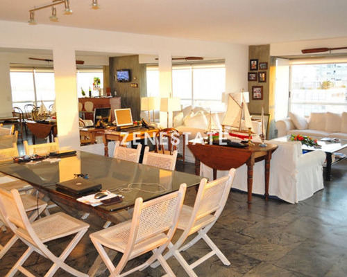 Estupenda Vista Al Puerto, Con Servicios Y Pileta