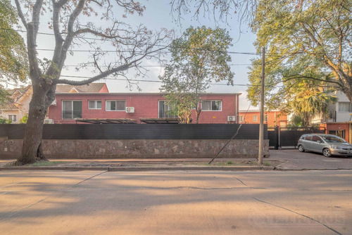 Muy Lindo Triplex Con Jardín En Punta Chica