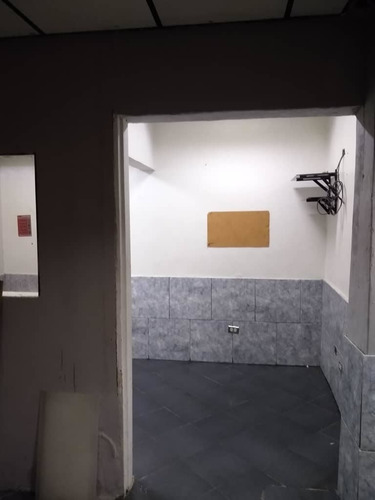 Imagen 5 de 8 de Local Comercial En Venta
