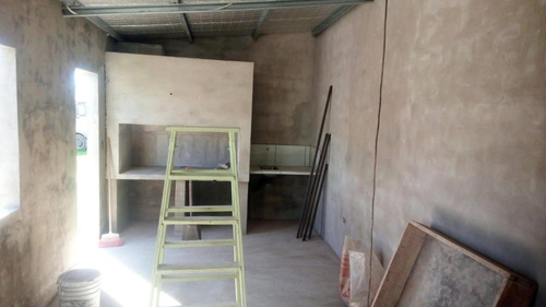 Casa En Venta - 3 Dormitorios 2 Baños - 238mts2 - Roque Perez