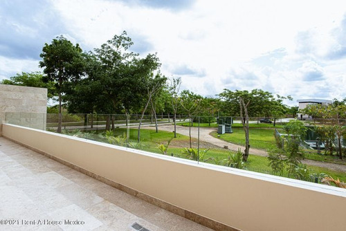 Imagen 11 de 13 de Departamento En Venta En Merida , Cabo Norte Gy. 21-4727