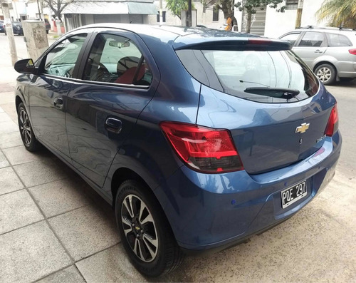Imagen 9 de 15 de Chevrolet Onix 1.4 Ltz Mt 98cv 2016