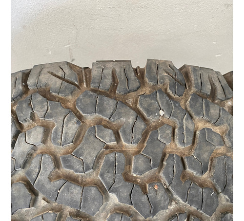 Llanta Bfgoodrich All-terrain T/a Ko2 Lt 245/75r16 120/116 S (Usado)