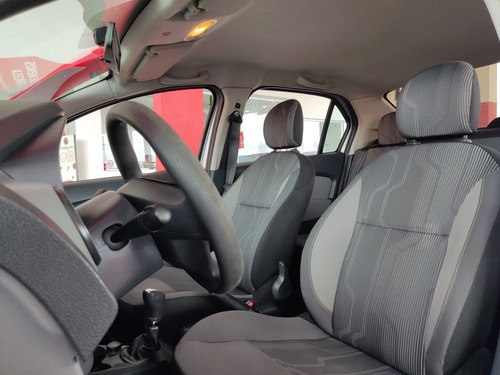 Imagem 9 de 15 de Renault Logan 2016 1.6 Expression Hi-power Easy-r 4p