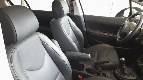 Imagen 11 de 13 de Peugeot 408 1.6 Feline Hdi 115cv