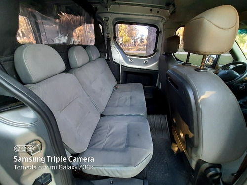 Peugeot Partner B9 Rural 5 Pasajeros