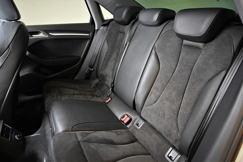 Audi A3 Sedán