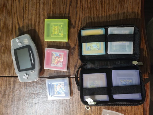 Game Boy Advance Con Estuche Y 7 Juegos De Pokémon 