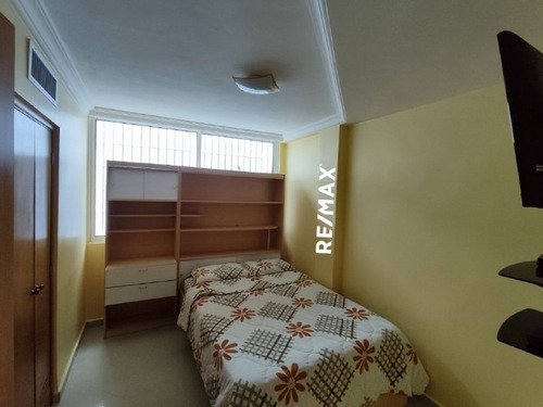 Imagen 9 de 18 de Re/max 2mil Vende Townhouse En Conj. Resd. Majestic Village