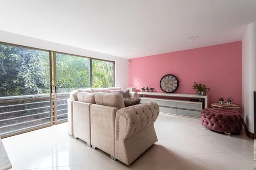 Casa En Venta En San Lucas. Cod V12227
